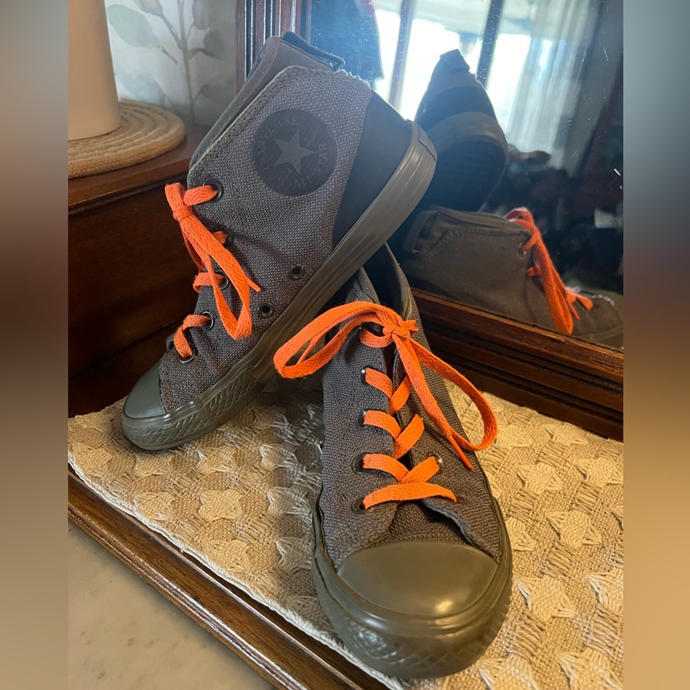 CONVERSE All Star Mid Classic Lace Up Sneaker Grey Black Orange Kid's Size 2
